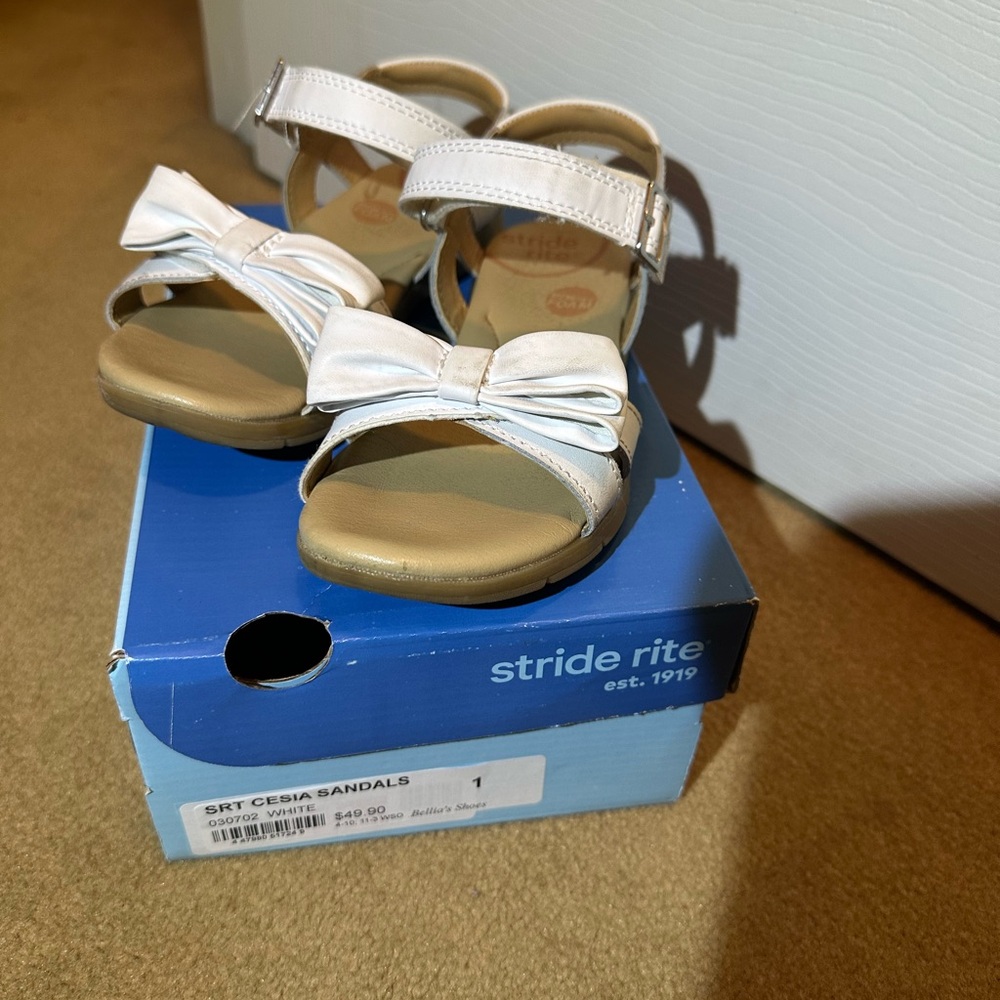 Stride Rite Cesia Sandals White Size 1 VGUC